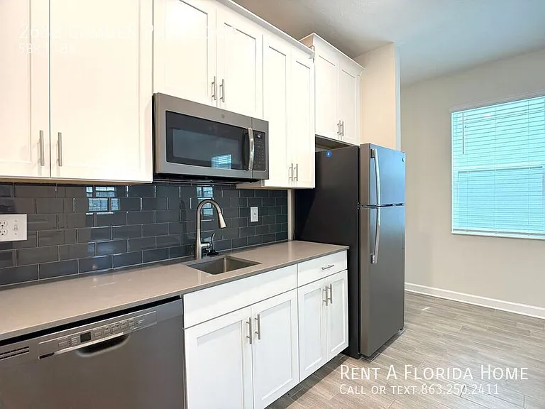 2638 Camden Park Loop — Photo 48