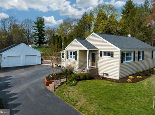915 Oakbourne Rd, West Chester, PA 19382