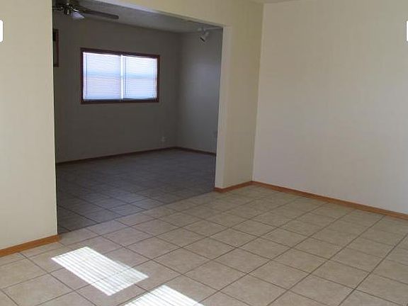 2nd image of 316 Circle Dr