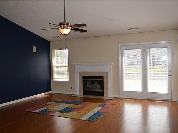 3rd image of 529 Jack Pine Ct