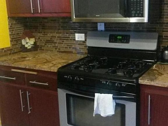 4th image of 9316 S Harding Ave