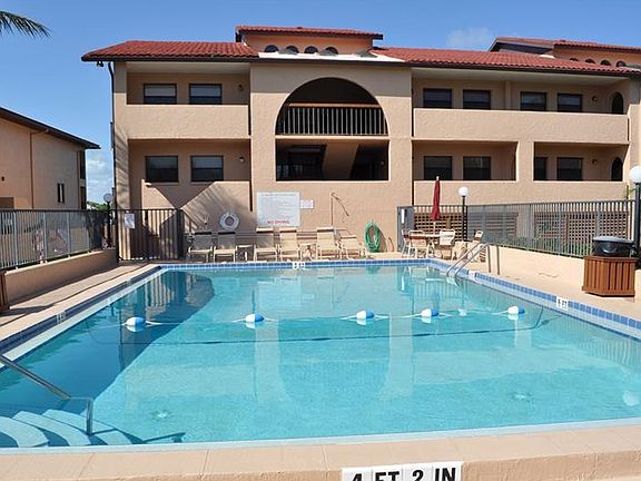 5th image of 1765 Gulf Blvd #202