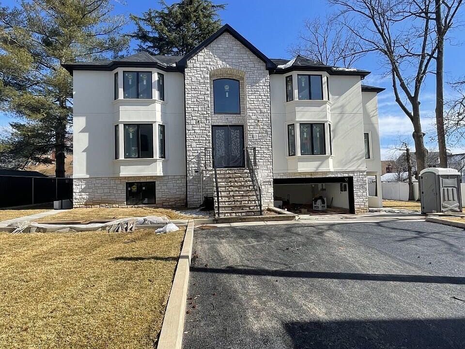 2nd image of 41 Ridgecrest Ave