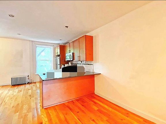 3rd image of 603 Carroll St #2