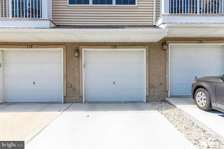 128 Justin Dr — Photo 29