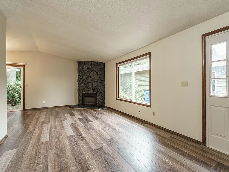 4918 Plomondon St — Photo 4