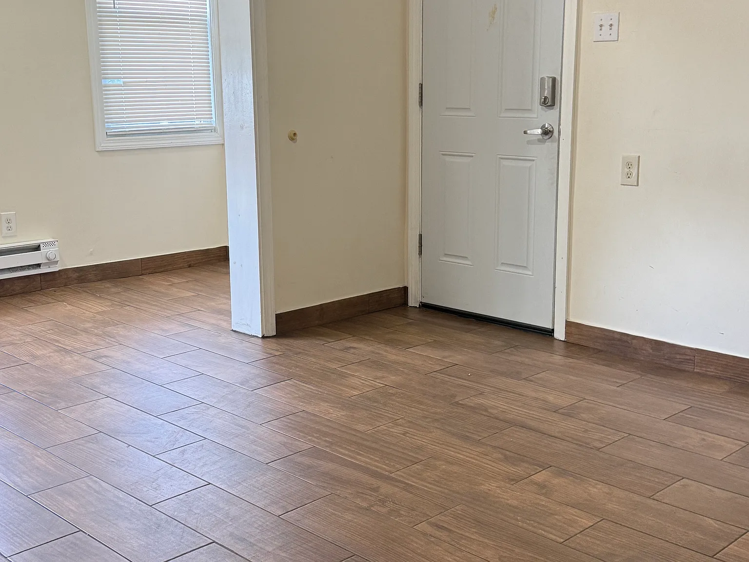 3 bed, $2,600 — Photo 4