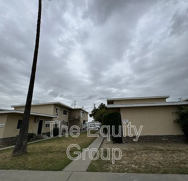 560 S Richmond Ave #5 — Photo 1
