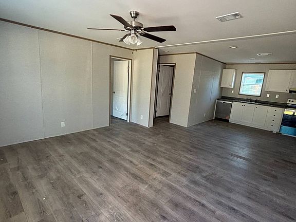 4th image of 5291 Collins Rd #303