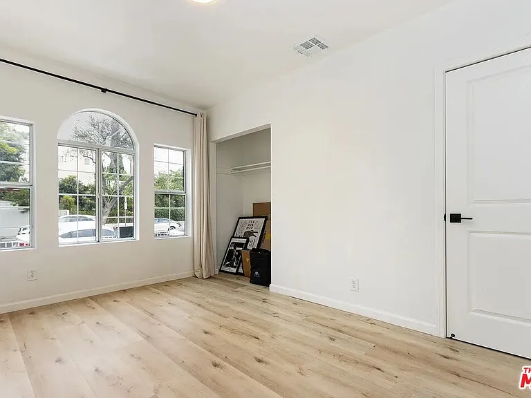 5934 Fayette St — Photo 7