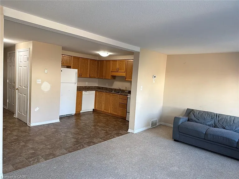 11 Hackberry St #1 — Photo 8