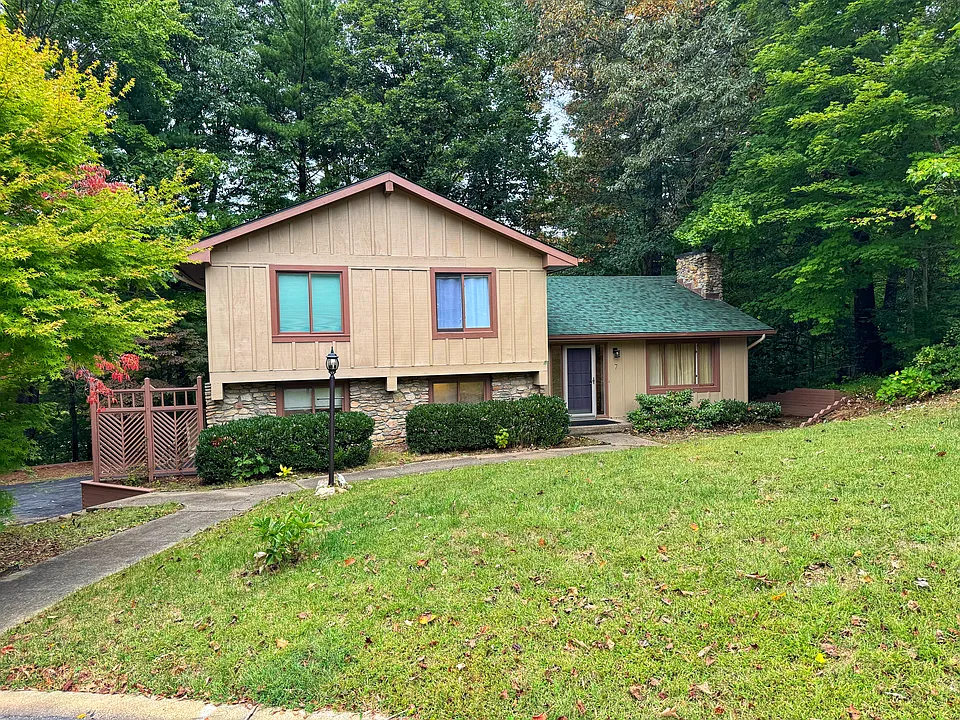 7 Gardenwood Ln