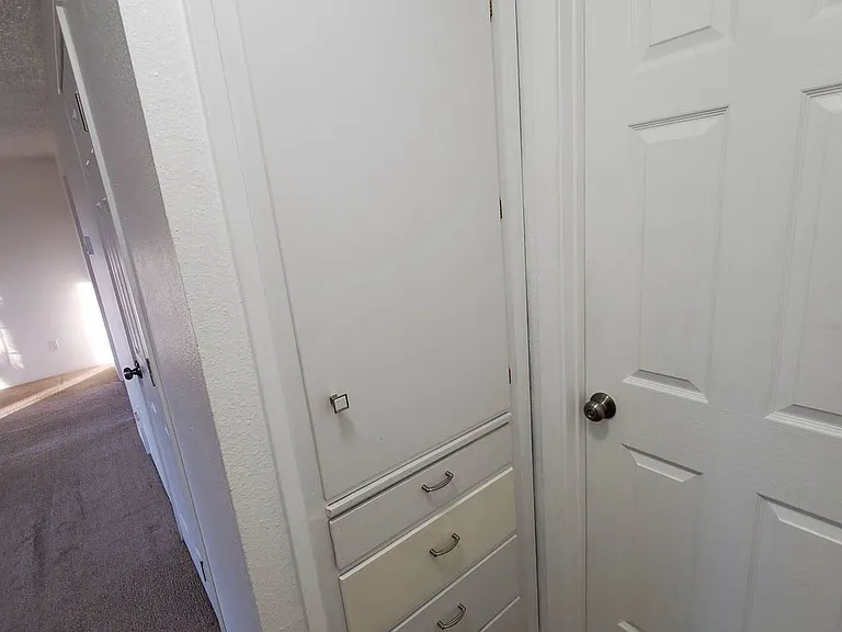 4311 Waverly Dr NE — Photo 11