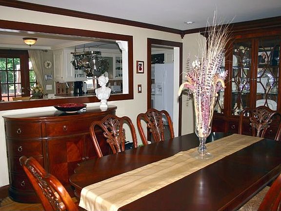 Dining Room w/ Cut Out