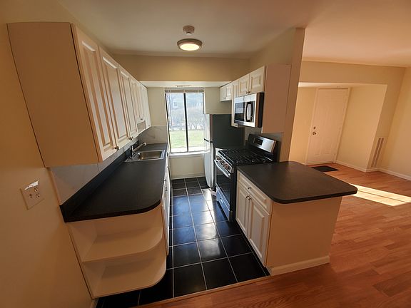 4th image of 15 Pueblo Ct