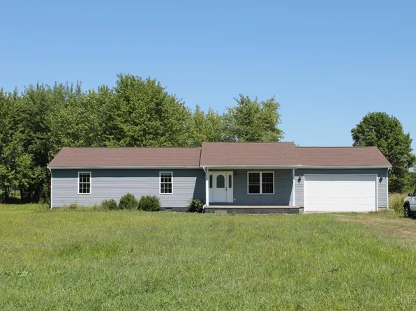 216 Pansy Rd, Blanchester, OH 45107