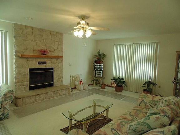 3rd image of 10070 S Windsor Dr