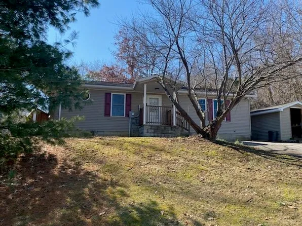428 S 10th St, Rockport, IN 47635
