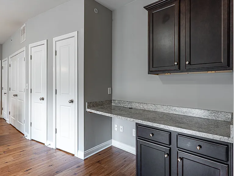 Palomar View Apartments — Photo 25