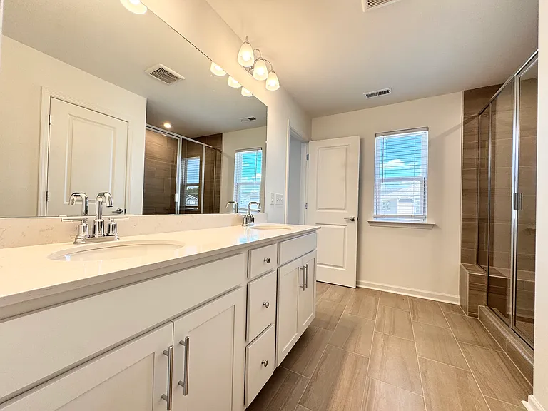 15918 Parkside Crossing Dr — Photo 8