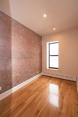 Rented by Standard Living Realty Inc | media 43