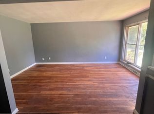1070 Saint Louis St, Florissant, MO 63031