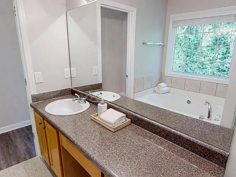 640 Alfred Rd NW — Photo 13