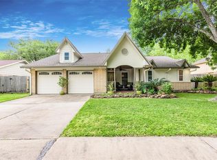 2913 Spring Creek Ln, Pearland, TX 77581