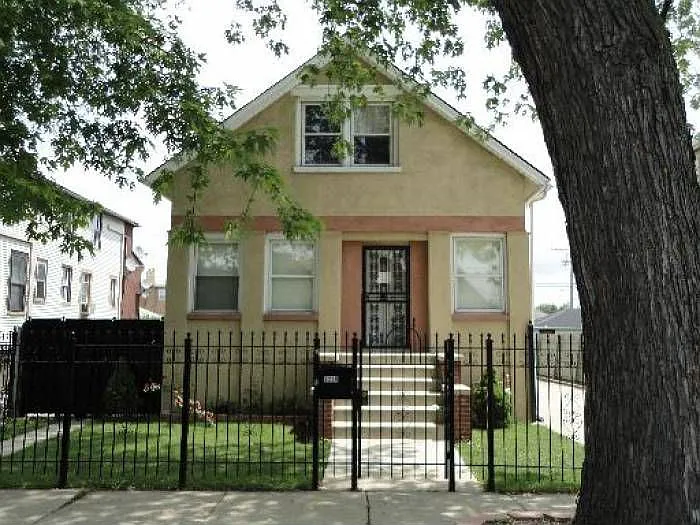 6239 S Kilpatrick Ave #1 photo 1