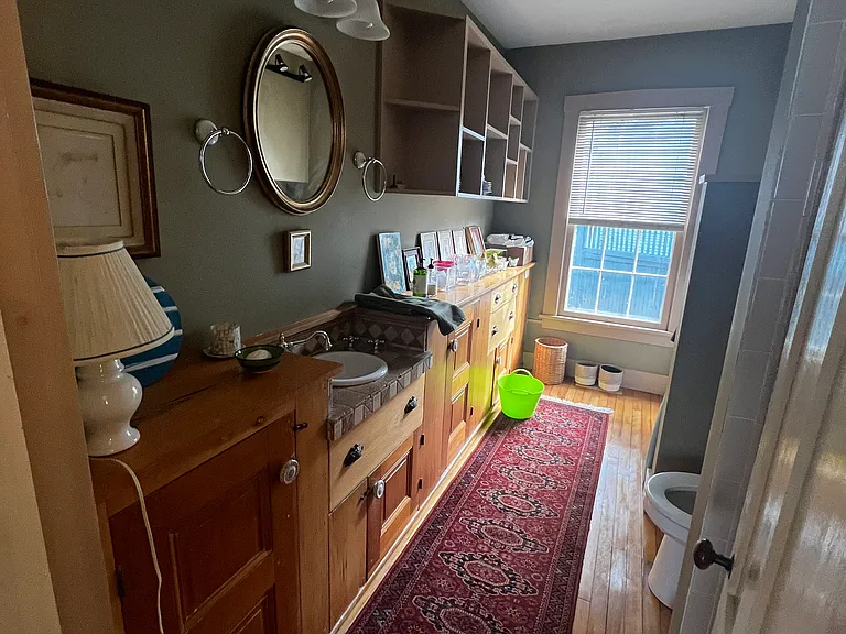 81 Central St #B — Photo 8