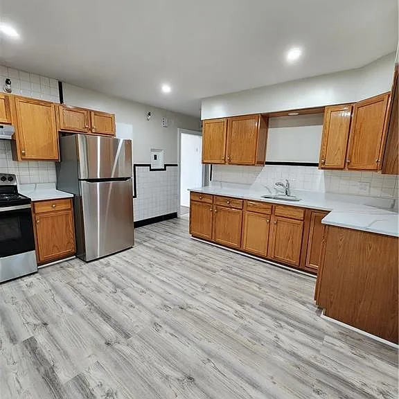 126 Goddard Ave #B — Photo 15