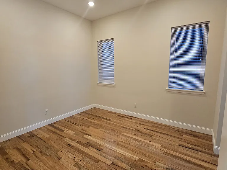 2533 Poplar St #3002 — Photo 11