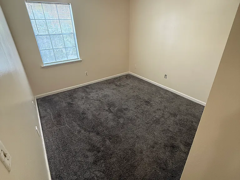 4047 Tanglewood Rd — Photo 13