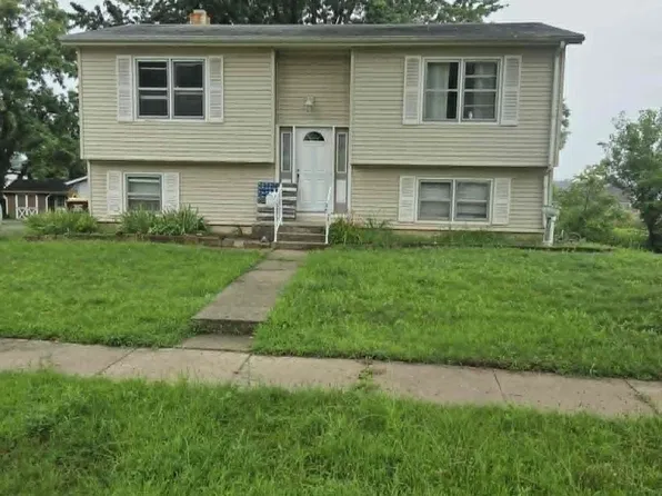 305 Oak St, Belvidere, IL 61008