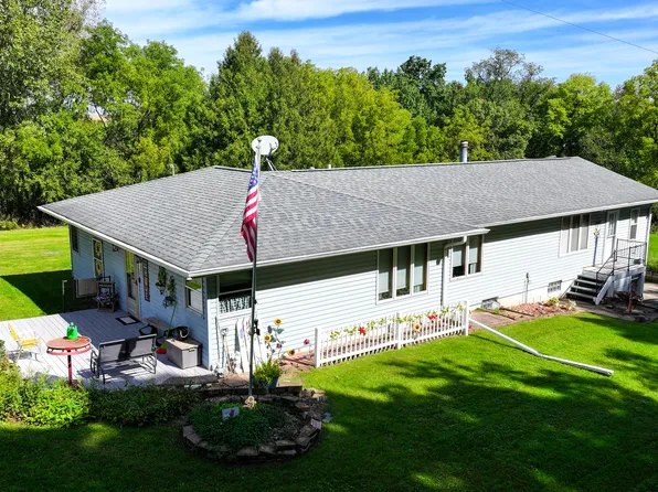 4616 110th St, Sabula, IA 52070