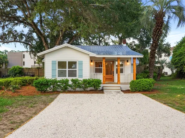 98 Atlantic Dr, Saint Simons Island, GA 31522