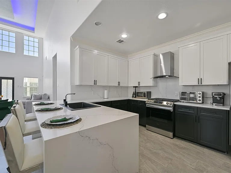 2007 Que Manor Dr — Photo 8