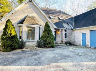 290 Mile Rd, Coventry, RI 02816