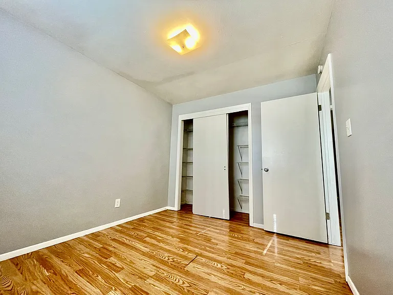 1035 Magnolia St #B — Photo 6