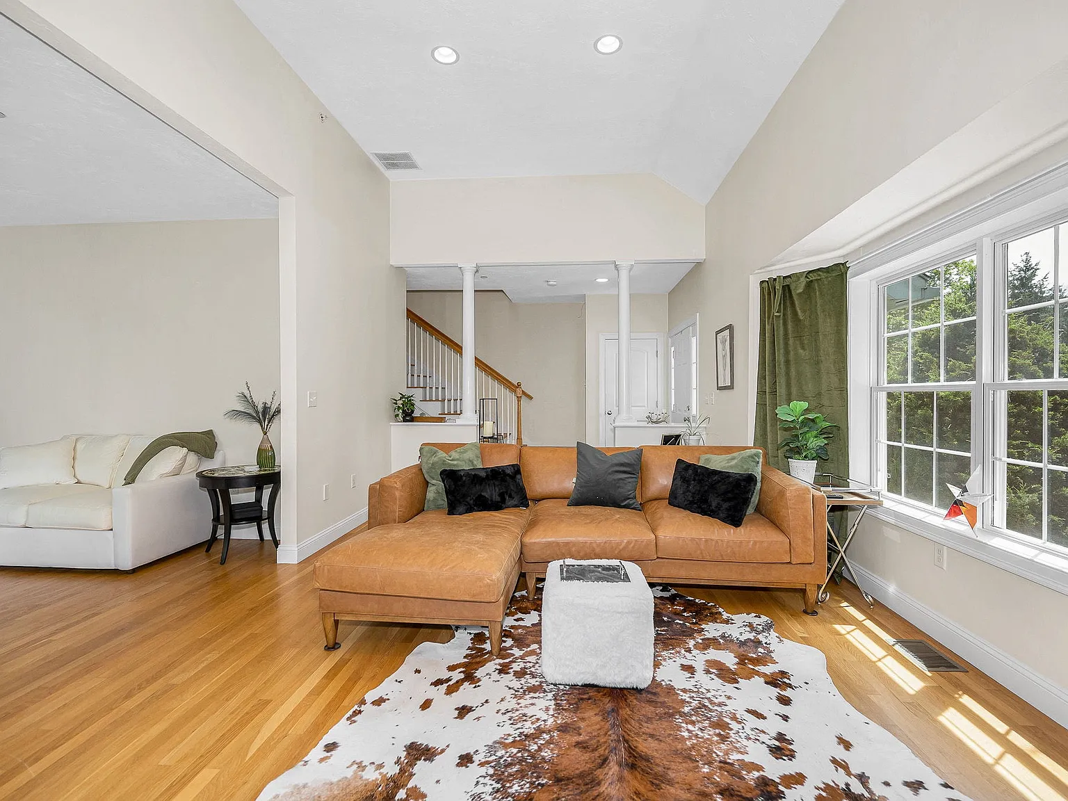 2 bed, 2.5 bath, 1864 sqft, $3,500 — Photo 3