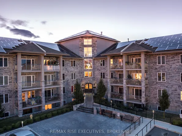 810 Blackburn Mews #211, Kingston, ON K7P 0H2