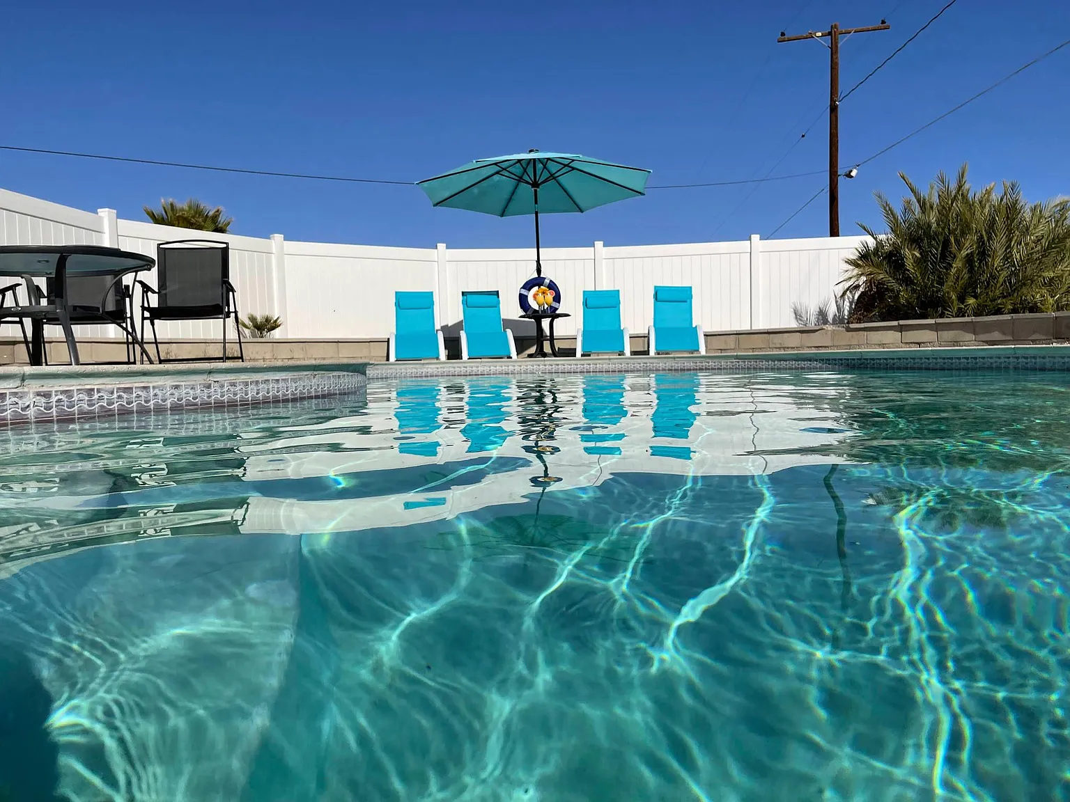 3 bed, 1640 sqft, $650 — Photo 2