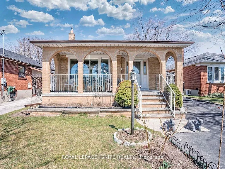 71 Barrymore Rd #BASEMENT — Photo 1