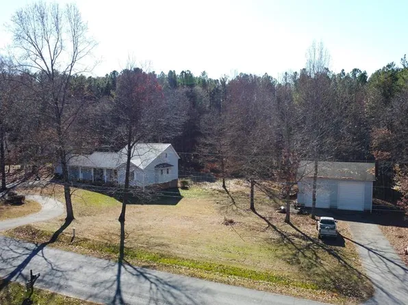 107 Mallard Lake Dr, Danville, VA 24541