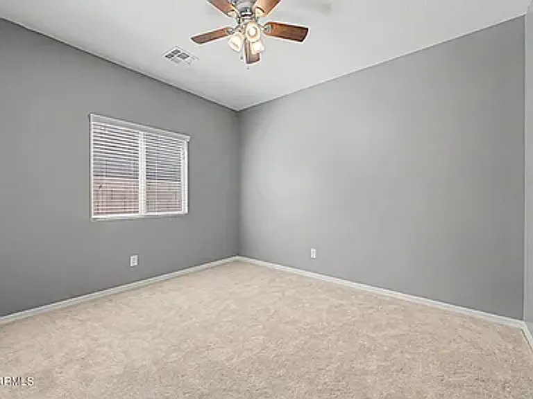 1502 W Alder Rd — Photo 13