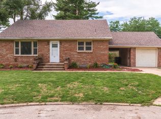 15 University Ct, Normal, IL 61761