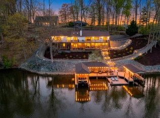 1055 Redbud Ln, Moneta, VA 24121