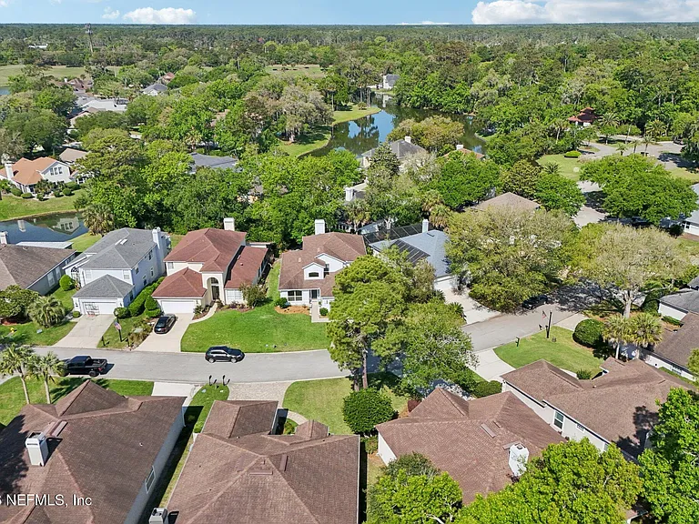 6534 Burnham Cir — Photo 3