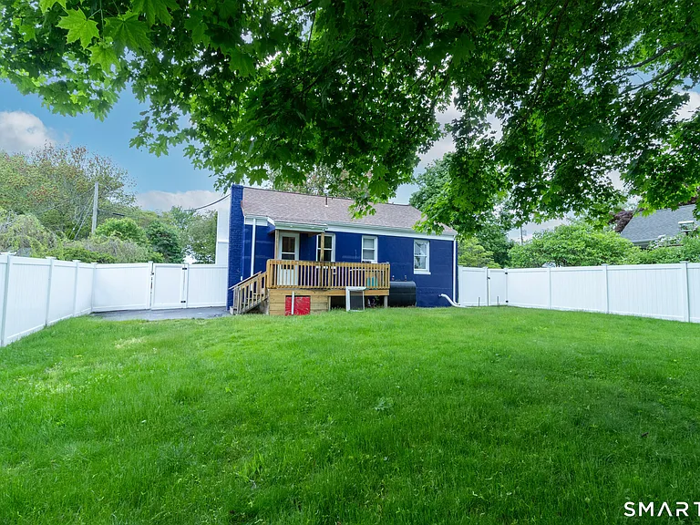 23 Quotonset Ln — Photo 10