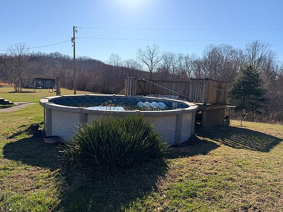 4th image of 201 Galena Rd